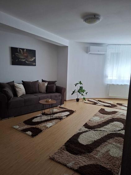 Apartament cu 2 camere decomandat în Horea
