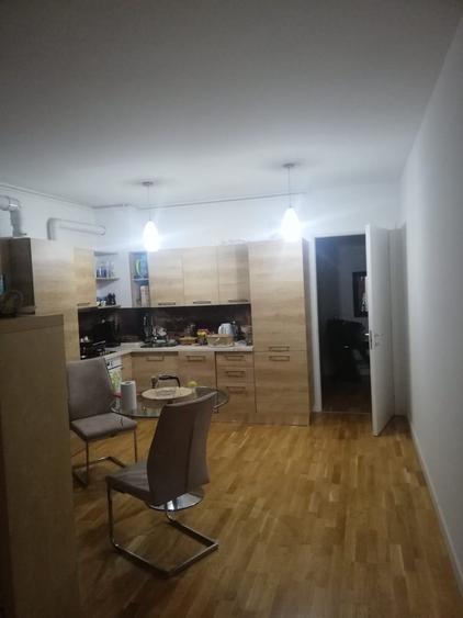 Garsonieră decomandată, mobilată în Băneasa