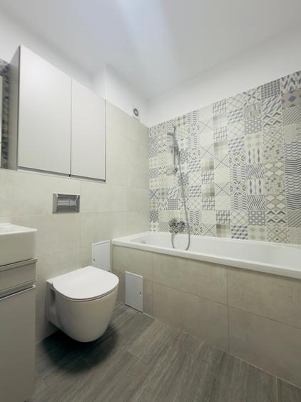 Apartament cu 2 camere decomandat în Tractorul
