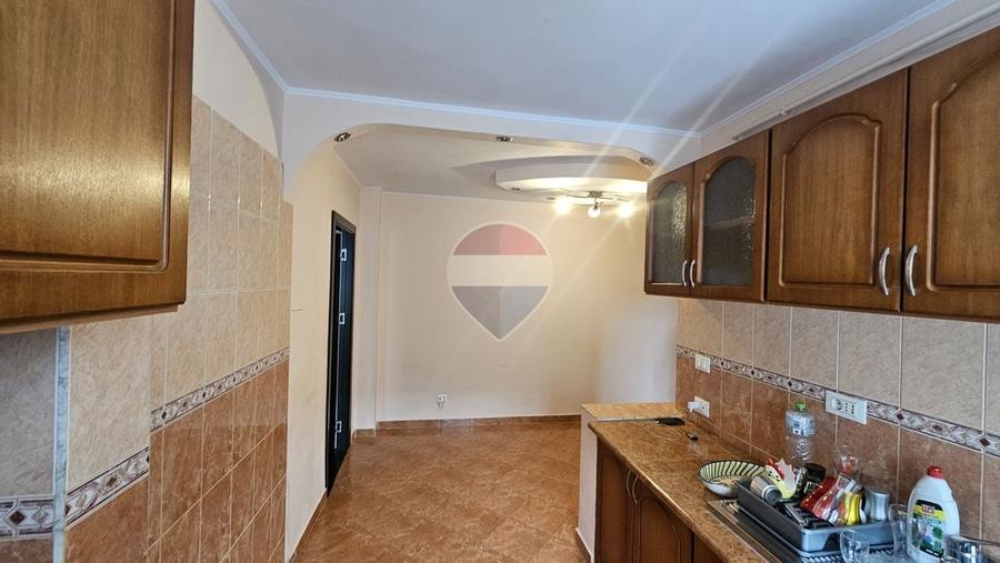 Apartament cu 2 camere decomandat, mobilat în Central