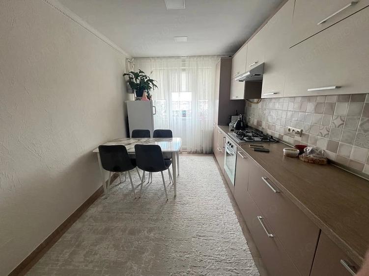 Garsonieră decomandată în Politehnica