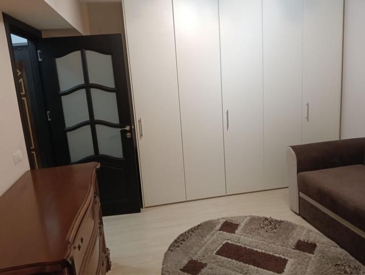 Apartament cu 2 camere decomandat în Ostroveni