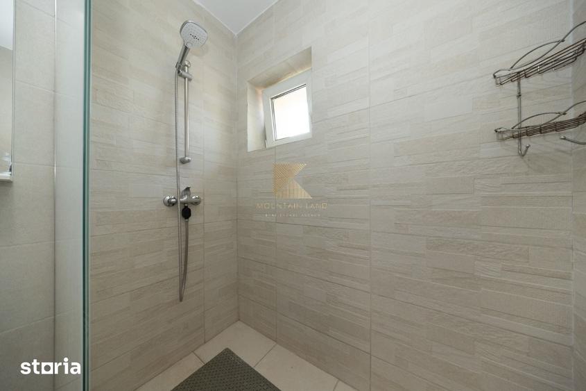 Apartament cu 3 camere semidecomandat în Centrul Civic