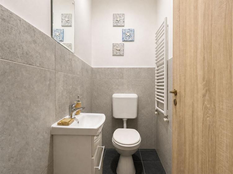 Casă individuală cu 5 camere cu Canalizare în Șagului
