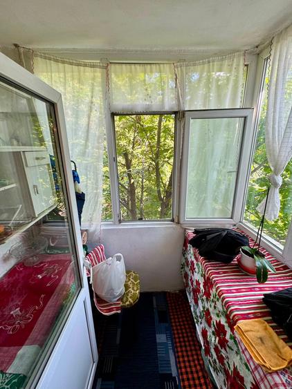 Apartament cu 2 camere decomandat în Palat