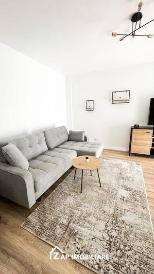 Apartament cu 2 camere decomandat, mobilat în Central