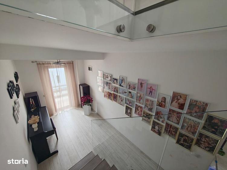 Casă cu 4 camere cu Teren 365 Mp în Florești