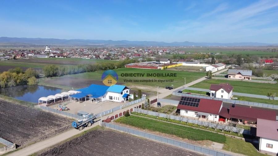 Teren intravilan de 2063 mp, în Podoleni