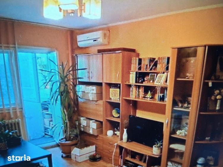 Apartament cu 2 camere semidecomandat în Pantelimon