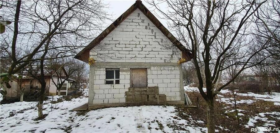 Teren de 2500 mp, în Careiului