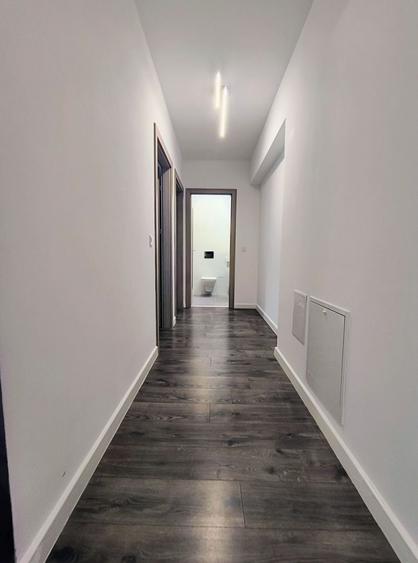 Apartament cu 3 camere semidecomandat, mobilat în Aviației