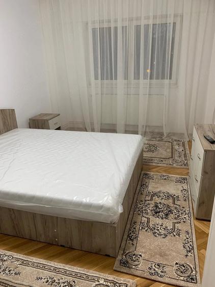 Inchiriez apartament 3 camere zona Grivi?ei Bra?ov - 7