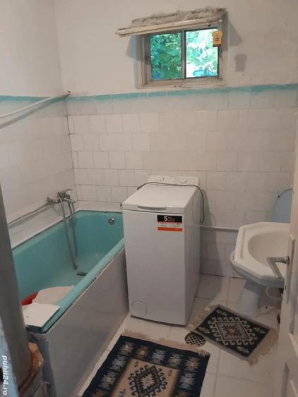 Casă cu 6 camere cu Teren 872 Mp în Central