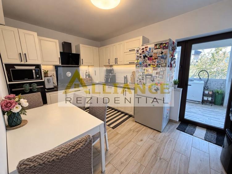 Casă individuală cu 4 camere cu Teren 370 Mp în Berceni