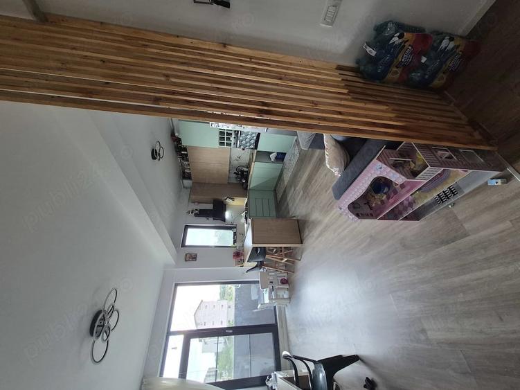 Apartament cu 2 camere decomandat în Lazu