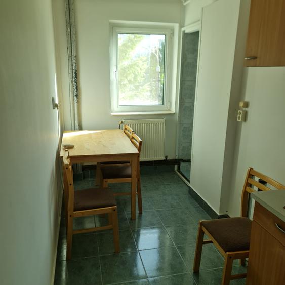 Garsonieră decomandată în Trivale