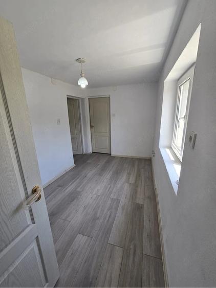 Casă cu 2 camere cu Teren 760 Mp în Central