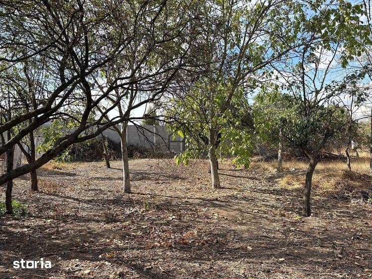 De vanzare | Teren 570 mp cu construc?ie demolabila | Episcopia - 1