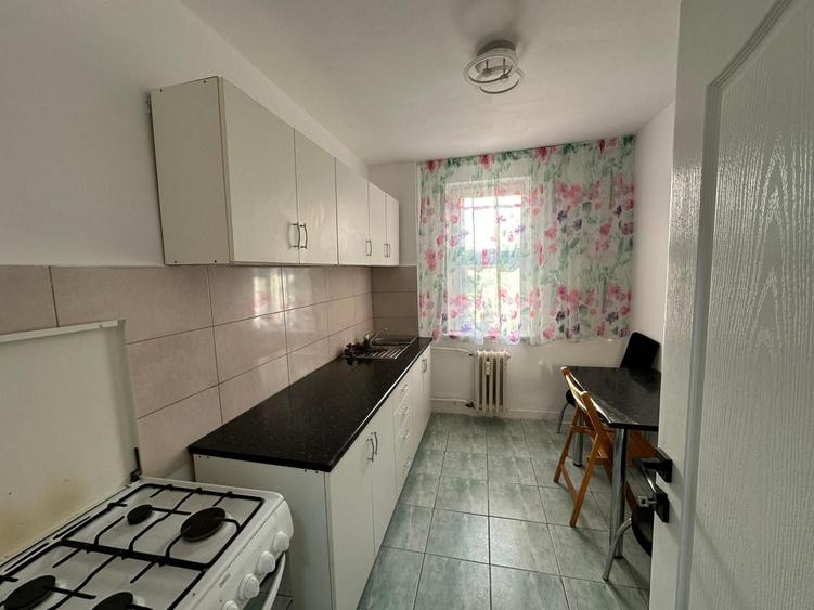 Apartament cu 2 camere semidecomandat în Popoveni