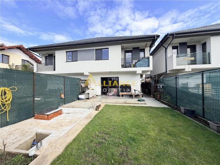 Duplex cu 4 camere cu Teren 200 Mp în Berceni