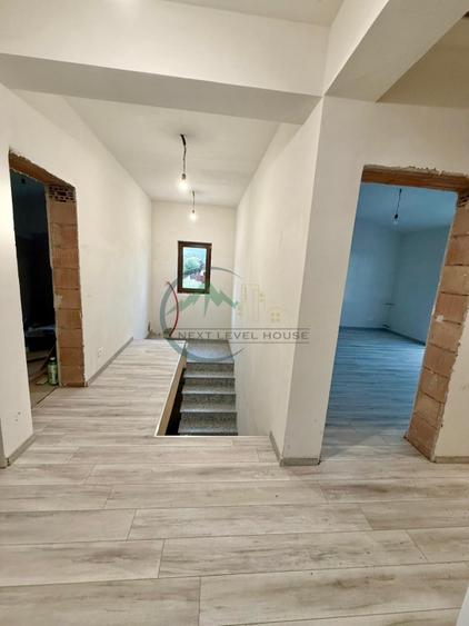 Casă individuală cu 5 camere cu Teren 500 Mp în Sânpetru