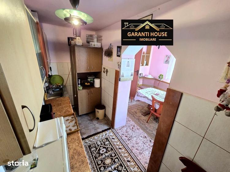 Casă cu 4 camere nedecomandat în Groși