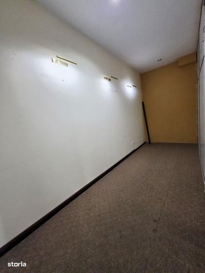 Spațiu comercial, de 163 mp, în Podu Roș