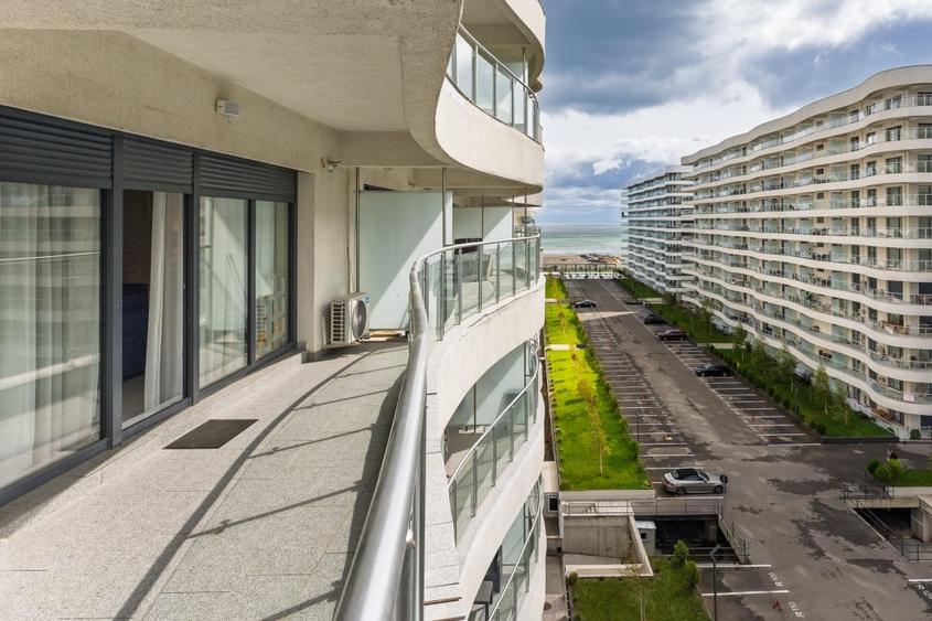 Apartament cu 2 camere semidecomandat, mobilat în Mamaia-Sat