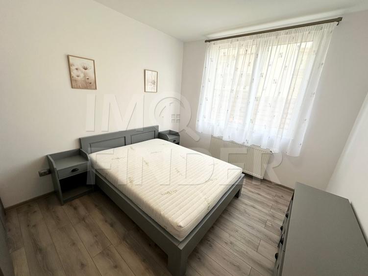 Apartament cu 2 camere semidecomandat, mobilat în Borhanci
