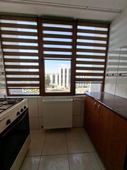 Apartament cu 2 camere semidecomandat, mobilat în Semicentral