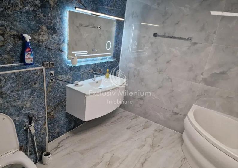 Birou, de 154 mp, în P-ța Romană
