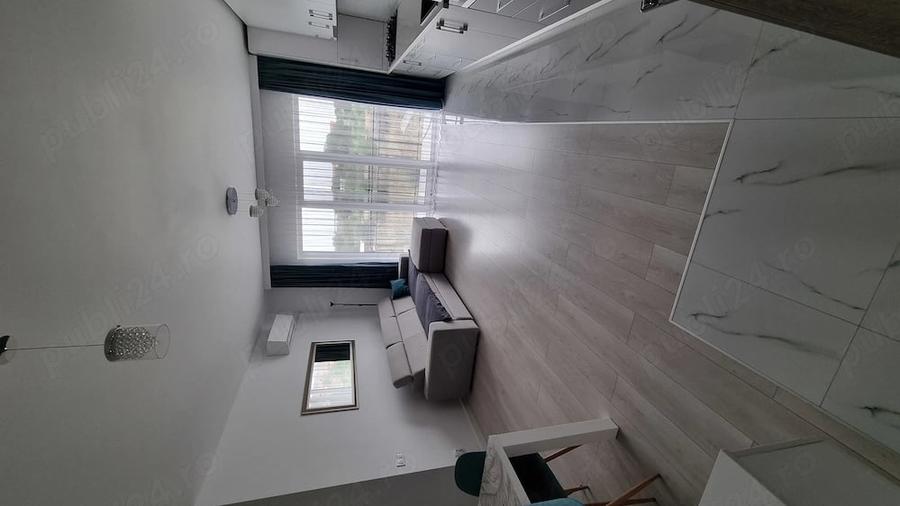 Apartament cu 3 camere decomandat în Florești
