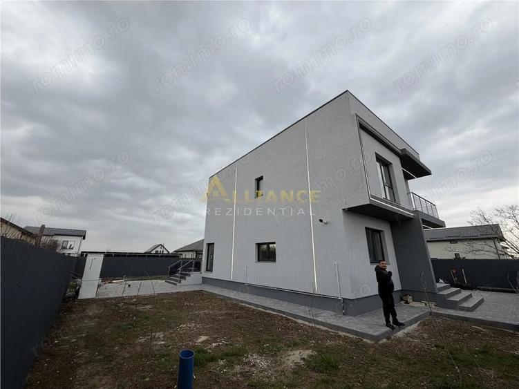 Casă cu 4 camere cu Teren 540 Mp în Berceni