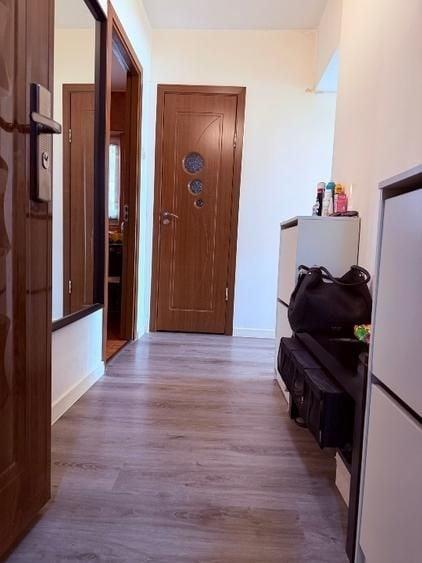 Apartament cu 3 camere decomandat, mobilat în Drumul Taberei