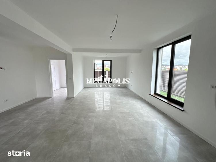 Casă cu 4 camere cu Teren 470 Mp în Central