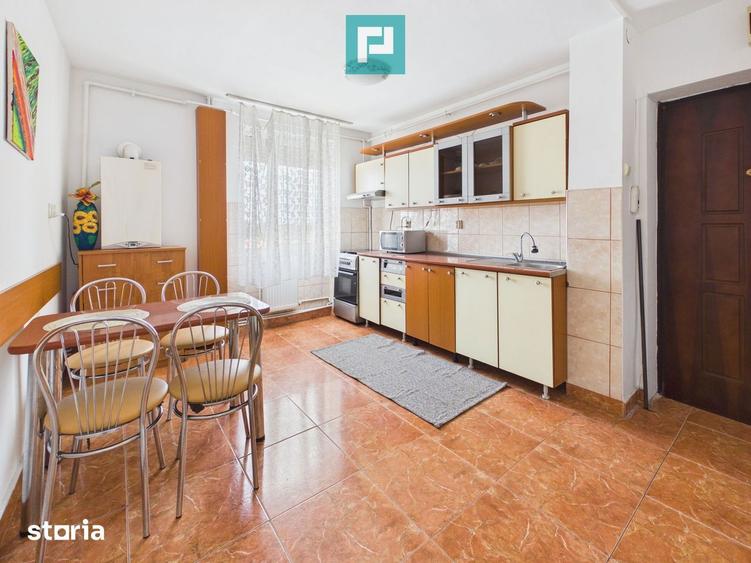 Apartament cu 3 camere, mobilat în Central