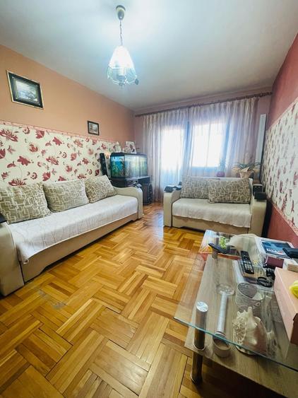 Apartament cu 3 camere decomandat în Lotus