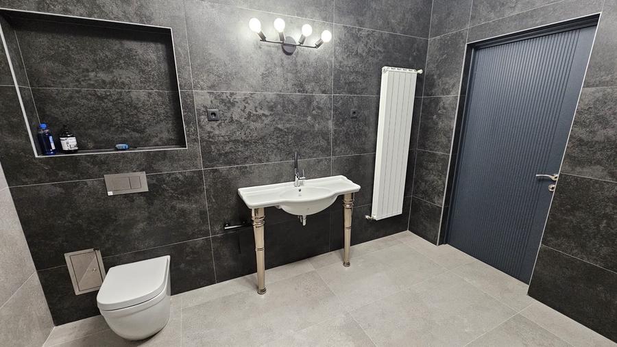 Casă cu 4 camere cu Canalizare în Mărășești