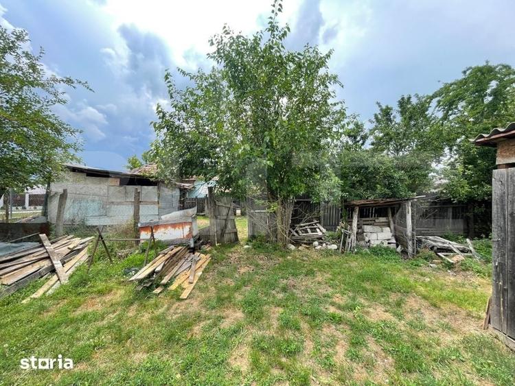 Casă cu 3 camere cu Teren 880 Mp în Bucovăț