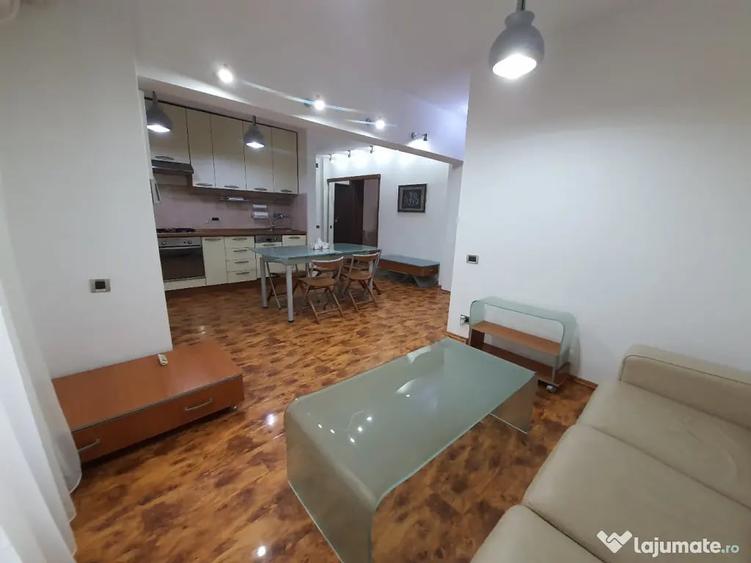 Apartament cu 3 camere decomandat în Unirii