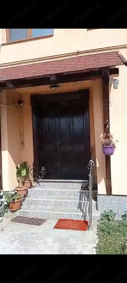 Casă cu Teren 1200 Mp în Central