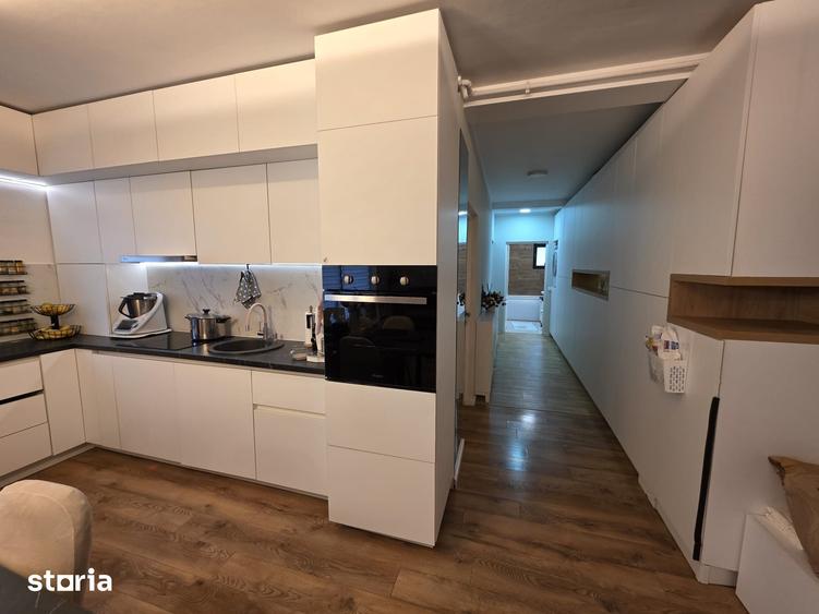 Apartament cu 3 camere în Unirii