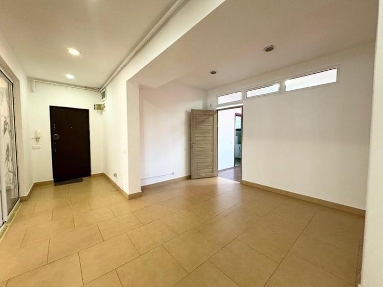 Apartament cu 5 camere în Dorobanți