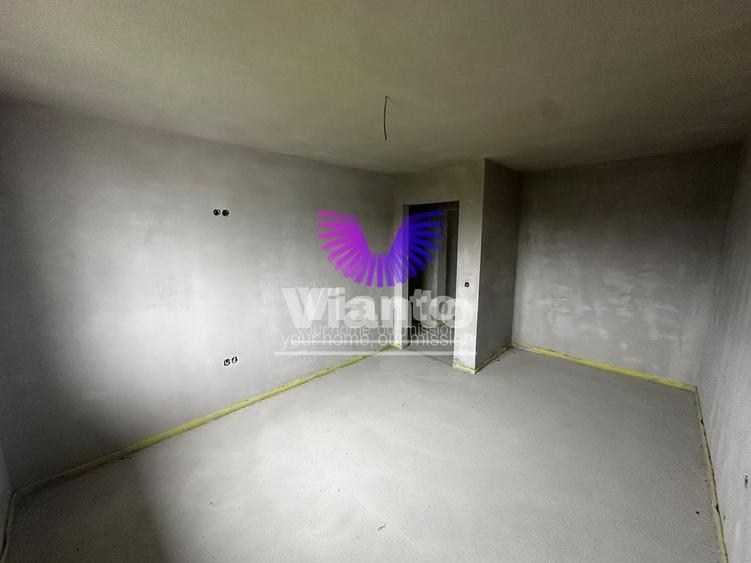Casă individuală cu 5 camere cu Canalizare în Exterior Est