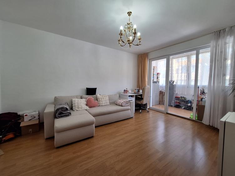 Apartament cu 2 camere decomandat, mobilat în Florești — fotografia 2