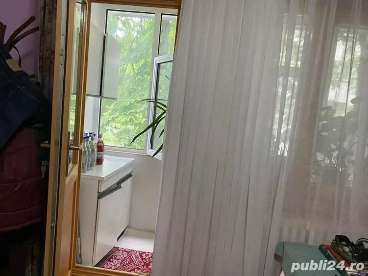Apartament cu 3 camere în Tătărași