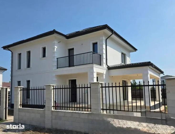 Casă cu 5 camere cu Teren 430 Mp în Central