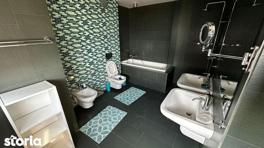 Apartament cu 5 camere în Faleza Nord