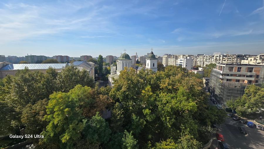 Apartament cu 5 camere în P-ța Unirii