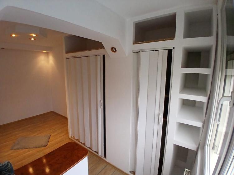 Inchiriez apartament 3 camere zona Milcov - 2
